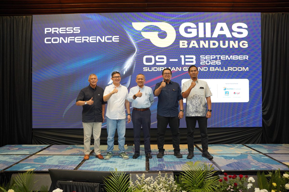 GIIAS Bandung 2026 digelar 9-13 September di Sudirman Grand Ballroom. Sebanyak 19 merek otomotif hadir, termasuk lima merek baru dan yang kembali berpartisipasi.