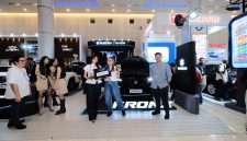GIIAS Surabaya 2026 mengumumkan daftar booth, mobil, dan motor favorit pilihan pengunjung. Ada Tank 300, Honda Prelude, Wuling Aira EV hingga Triumph Speed 400.