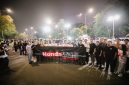Sales & Marketing Division Head PT Honda Prospect Motor Ferdianto Budiono bersama President Director PT Honda Prospect Motor Masanao Kataoka berfoto bersama komunitas dan peserta dalam kegiatan Honda Culture Indonesia Night Meet Up di Senayan Park, Jakarta Selatan, Jumat (23/10/2026).