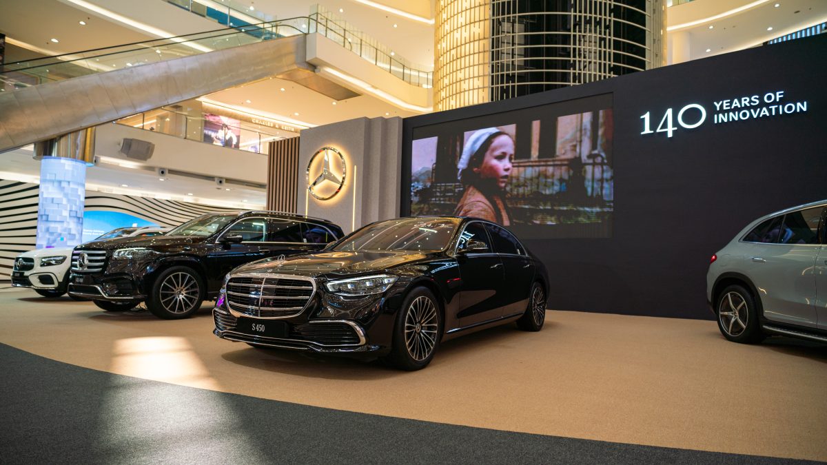 Mercedes-Benz menghadirkan 12 model kendaraan dalam STAR DRIVE 2026 di Senayan City, Jakarta, pada 14β18 Oktober 2026. Pengunjung dapat melihat berbagai model sekaligus mengikuti sesi test drive sesuai ketersediaan.