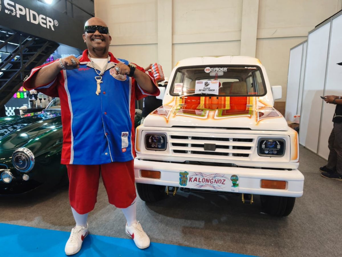 Suzuki Jimny Katana bergaya Chicano lowrider bernama Kalong Nos karya Anindito Adhi Rahman alias Banditoz dipamerkan dalam ajang IMX 2026 di ICE BSD, Tangerang, Sabtu (10/10/2026).