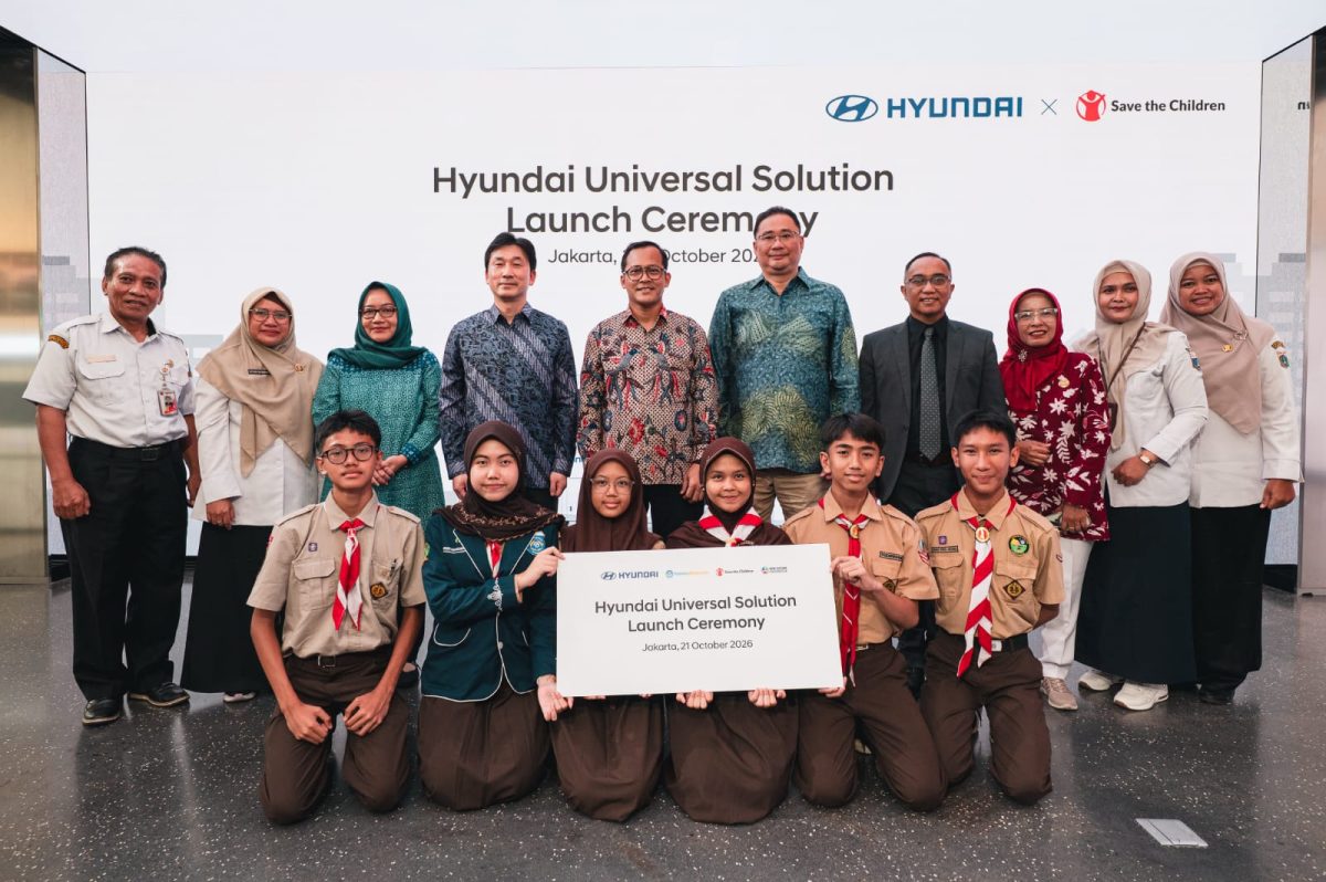 Hyundai Motor Company resmi meluncurkan program Hyundai Universal Solution di Hyundai Motorstudio Senayan Park, Jakarta, 21 Oktober 2026. Program ini menargetkan 1.300 siswa dan 130 guru dari 13 SMP melalui pembelajaran STEM berbasis teknologi kendaraan listrik. (Dok. Hyundai Motor Company)