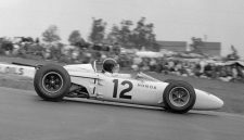 Honda mencapai 500 balapan di Formula 1 sejak debut pada 1964. Perayaan di GP Amerika Serikat 2026 ditandai logo Honda500 pada mobil Aston Martin.