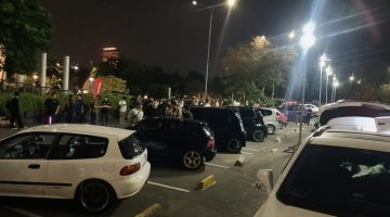 Suasana Honda Culture Indonesia Night Meetup yang dihadiri komunitas dan pengguna mobil Honda di kawasan Senayan Park, Jakarta, Jumat (23/10/2026). Kegiatan ini menjadi ajang silaturahmi sekaligus memperkuat hubungan antarkomunitas Honda.