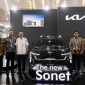 Kia Sales Indonesia menampilkan The new Sonet di booth Kia pada GIIAS Semarang 2026 di Muladi Dome UNDIP, Semarang.