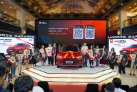 MG Motor Indonesia menyerahkan secara simbolis 100 unit MG ZS Hybrid+ kepada konsumen pertama dalam acara MG ZS Hybrid+ Handover Celebration di Jakarta, Sabtu (17/10/2026).