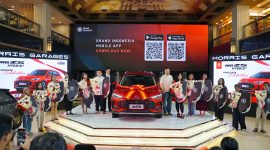 MG Motor Indonesia menyerahkan secara simbolis 100 unit MG ZS Hybrid+ kepada konsumen pertama dalam acara MG ZS Hybrid+ Handover Celebration di Jakarta, Sabtu (17/10/2026).