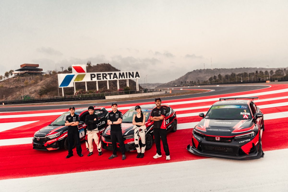 Honda Racing Indonesia (HRI) meraih lima gelar juara nasional balap turing pada seri penutup Mandalika Festival of Speed (MFoS) 2026 di Pertamina Mandalika International Circuit, Lombok, Nusa Tenggara Barat, 17–18 Oktober 2026. Prestasi tersebut terdiri atas tiga gelar juara pembalap dan dua gelar juara tim.