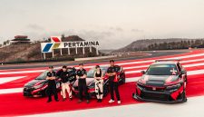 Honda Racing Indonesia (HRI) meraih lima gelar juara nasional balap turing pada seri penutup Mandalika Festival of Speed (MFoS) 2026 di Pertamina Mandalika International Circuit, Lombok, Nusa Tenggara Barat, 17–18 Oktober 2026. Prestasi tersebut terdiri atas tiga gelar juara pembalap dan dua gelar juara tim.
